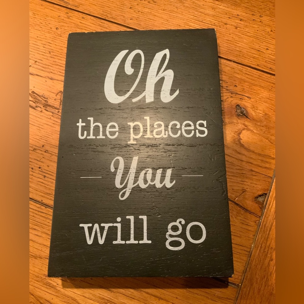 Wooden sign. 5x8